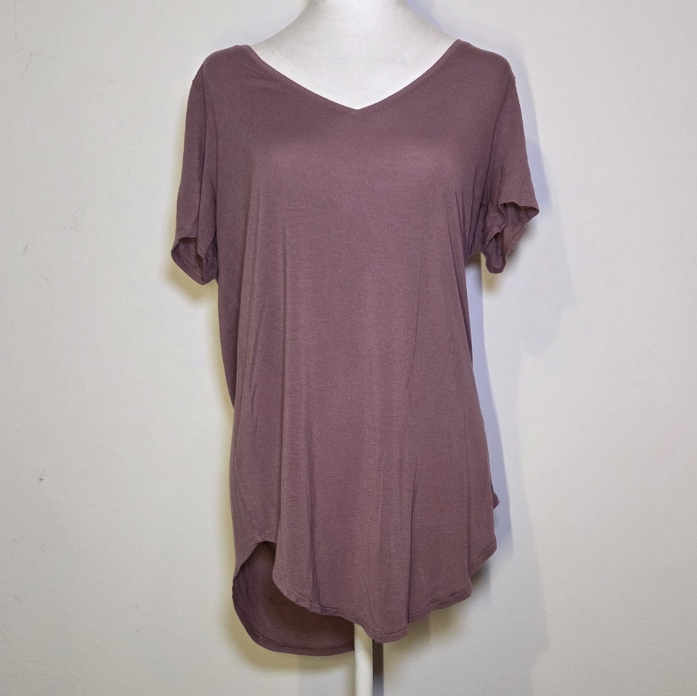 Comfortable And Stylish V-Neck Top